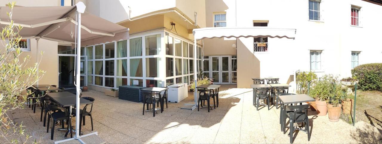 Hotel La Berangere Pérouges Exterior photo