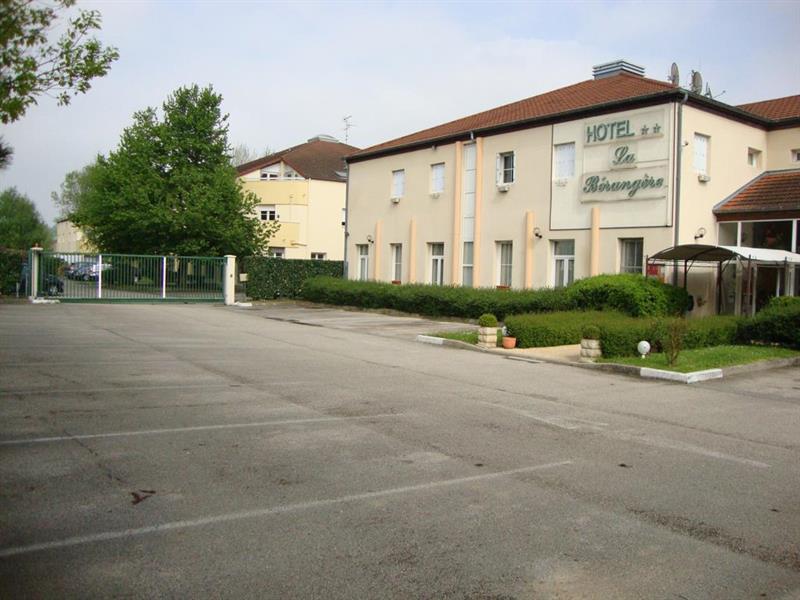 Hotel La Berangere Pérouges Exterior photo